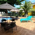 Apartamento Maraca Beach com piscina
